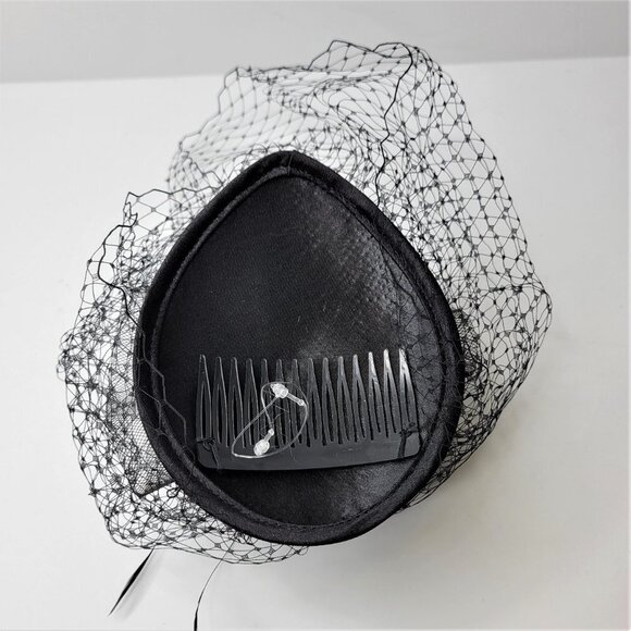 Black Veil Netting Fascinator With Veil Netting, Tulle and Feathers - Picture 11 of 16